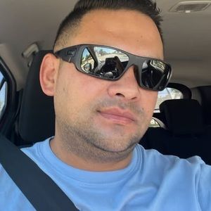 Meet your Posher, Diego